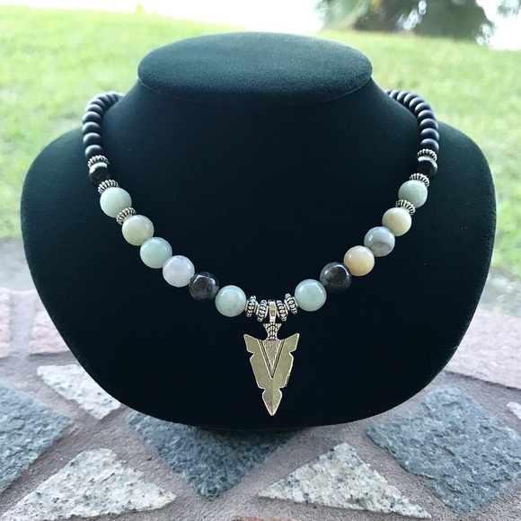 Genuine amazonite & onyx choker arrow necklace - Picture 4 of 10